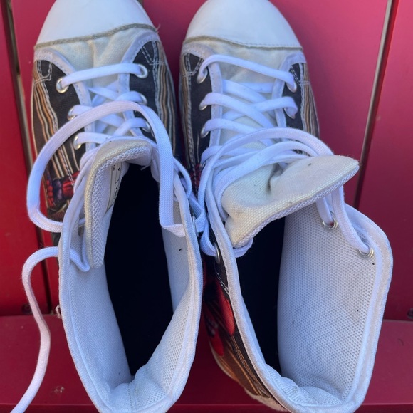 Deadpool Theme Shoes Canvas High Top Size 4 Unisex - Picture 10 of 12